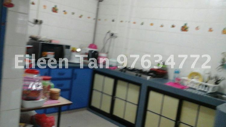 Blk 11 Lorong 8 Toa Payoh (Toa Payoh), HDB 4 Rooms #93426672